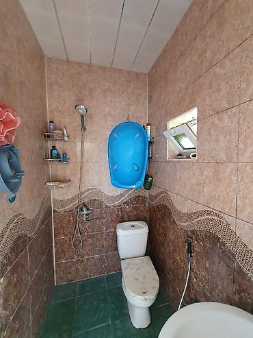 Həyət evləri və villalar: Satılır: 2 otaqlı həyət evi (şəxsi ev) Plan və sahələr: - Geniş zal — 4