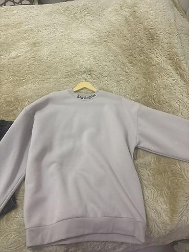 banner capı: Los Angeles temalı unisex svitşot - Rəng: açıq boz - Üzərində çaplar — 3