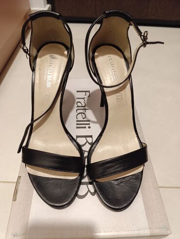 crne espadrile: Sandals, Fratelli Babb, 38