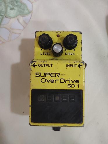 BOSS SD-1 Super OverDrive gitar effekt pedalı - Klassik sarı korpuslu
