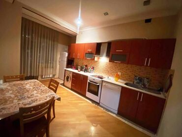 Uzunmüddətli kirayə mənzillər: Nəsimi rayonu Türk Səfirliyinə yaxın 18 mərtəbəli binanın 13-cü — 5