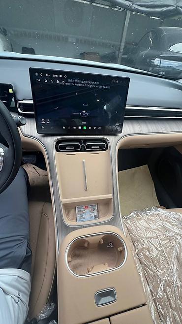 mini ev: AION I60 Plus (электрокроссовер) - Кузов: 5‑дверный SUV, серебристый — 9