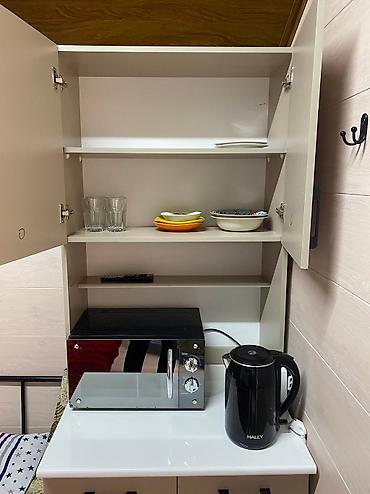 Иссык-Куль 2026: Коттедж, барн хаус ЦО Рахат, Кара-Ой (Долинка), Охраняемая территория, Парковка, стоянка — 12