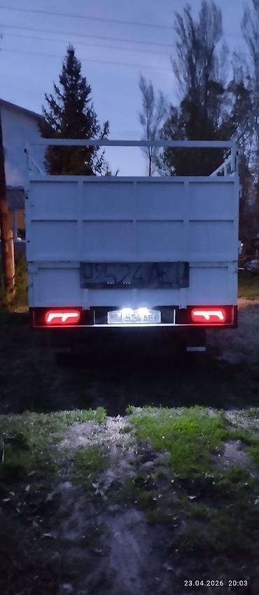 будка тент: Mercedes-Benz грузовой бортовой малотоннажник с двойной кабиной. - — 7