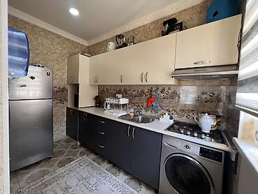 bine qesebesi ev: Binəqədi qəs. 3 otaqlı, 75 kv. m — 4