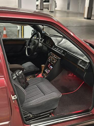 Mercedes-Benz: Mercedes-Benz E-Class: 1989 г., 2 л, Механика, Бензин, Седан — 17