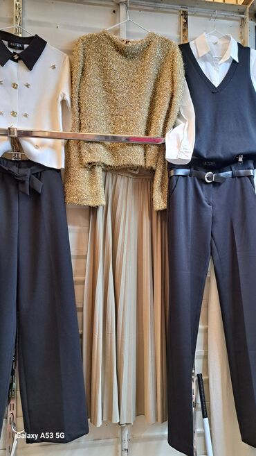 Повседневные платья: Женская одежда — подборка моделей 1) Вязаный кардиган бежевого цвета — 6