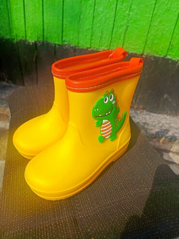 детские спортивные костюмы для мальчиков бишкек: Продам детскую обувь и куртки. размеры на фото. Состояние как новое