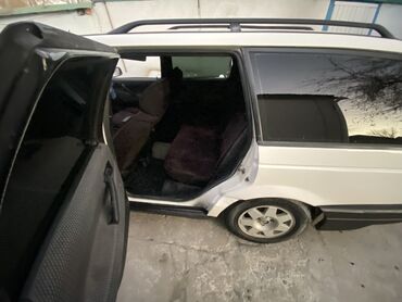 Volkswagen: Volkswagen Passat Variant: 1991 г., 1.8 л, Механика, Бензин, Универсал — 11