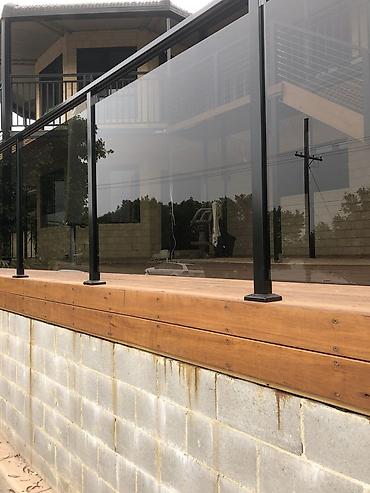 Pilləkən məhəccərləri: Yeni Pilləkən məhəccəri, Şüşə, Ödənişli çatdırılma — 17