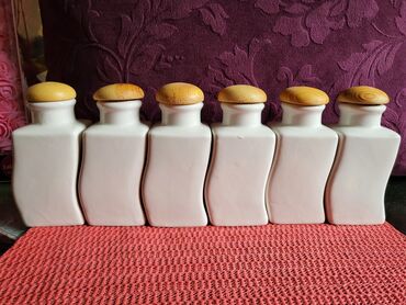 Kuhinjski setovi: Posude vintaz porcelanske nove za zacine. Komada 6. Visina na lalafo.rs — 2 Kuhinjski setovi: Posude vintaz porcelanske nove za zacine. Komada 6. Visina — 2