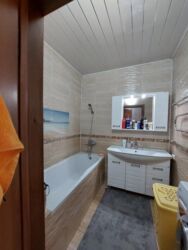 Продажа квартир: 3 комнаты, 93 м², Элитка, 8 этаж, Евроремонт at lalafo.kg — 17 Продажа квартир: 3 комнаты, 93 м², Элитка, 8 этаж, Евроремонт — 17