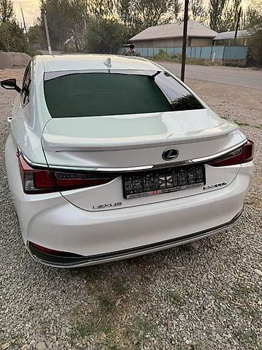roewe rx5: Lexus ES: 2020 г., Гибрид, Седан — 3