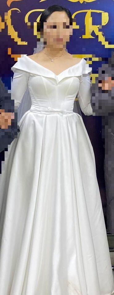 платье белая: Продается свадебное платье. Надевала один раз, после торжества ПРОШЛА