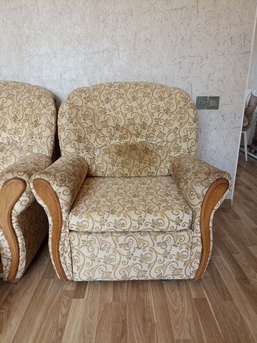 Divan və kreslo dəstləri: Klassik divan, Divan — 13