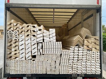 beton panel satilir: Divar panelləri interyerə müxtəlif teksturalar və dərinlik əlavə etmək
