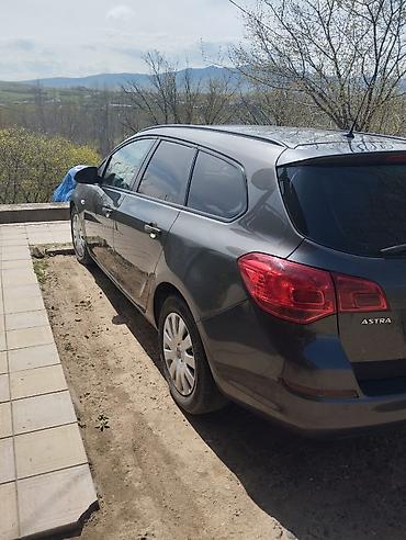 opel qranat: Opel Astra Sports Tourer (universal) – boz rəng - EcoFLEX versiyası - — 4