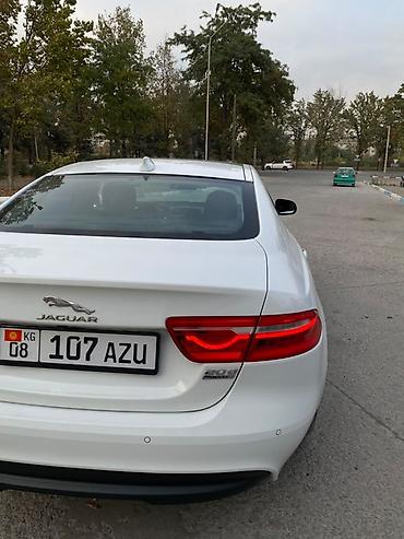 bmw x9: Jaguar XE: 2018 г., 2 л, Автомат, Дизель, Седан — 3
