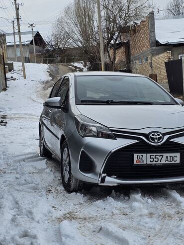 кыргызстан авто: Toyota Yaris: 2015 г., 1 л, Механика, Бензин, Хэтчбэк