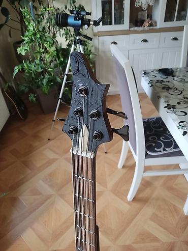 Gitare: R Custom Le Fay 5-žična bas gitara – kopija - Konstrukcija: ručni — 2