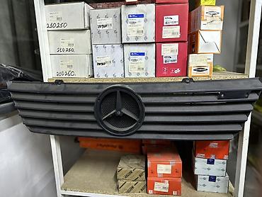 mers 212: Решетка радиатора Mercedes-Benz Новый, Аналог — 4