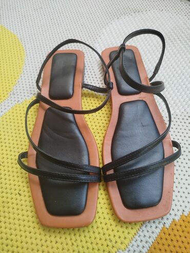 crne starke: Sandale, Reserved, 40