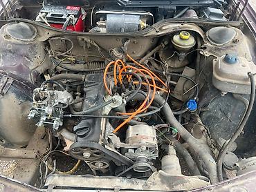smart open: Audi 100: 1988 г., 1.8 л, Механика, Бензин, Седан — 5