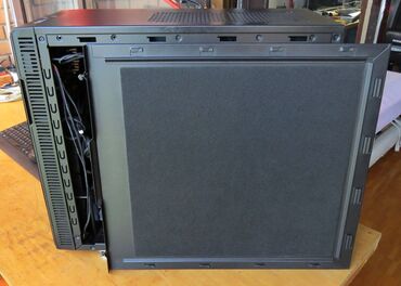 Ostali kompjuterski delovi: Fractal Design Define 4 Black Pearl Sound Proof 12kg Čelika Obloženo — 12