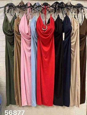 Haljine: Elegantna maxi haljina sa draperijom i lancima na brete­lima - — 9