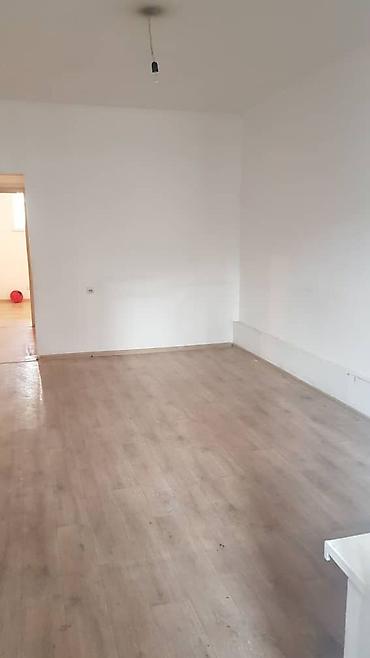 Аренда офисов: Сдается помещение 54 кв. м район Улан 2 3 комнаты, санузел, ванная — 2