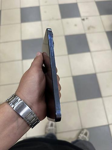 Apple iPhone: IPhone 13 Pro Max — 5