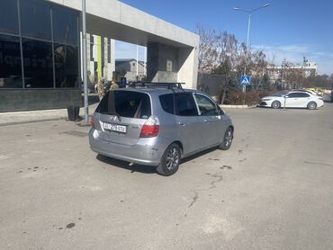 Honda: Honda Fit: 2004 г., 1.3 л, Автомат, Бензин, Универсал