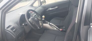 Toyota: Toyota Auris: 1.4 l | 2008 il Hetçbek — 6