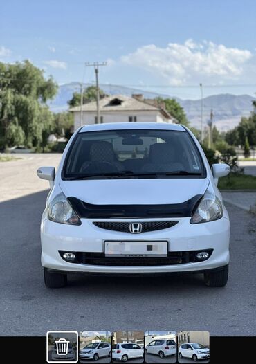Honda: Honda Fit: 2005 г., 1.3 л, Вариатор, Бензин, Хэтчбэк
