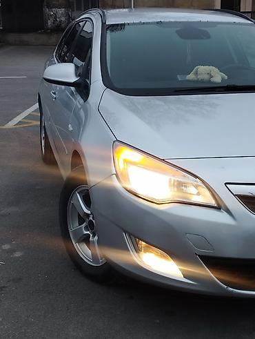 Opel: Opel Astra: 1.4 l | 2011 il 24221 km Universal — 10