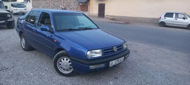 меняю на автомобиль: Volkswagen Vento: 1995 г., 1.8 л, Механика, Бензин, Седан