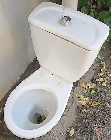 Santexnika: Məhsul: Birləşik kompakt unitaz (klozet + çən) Təsvir: - Aşağıdan — 1