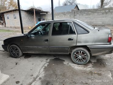 Daewoo: Daewoo Nexia: 2004 г., 1.5 л, Механика, Бензин, Седан