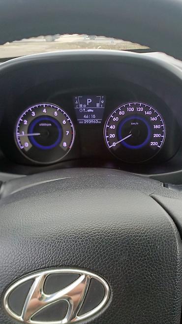 Hyundai: Hyundai Solaris: 2012 г., 1.6 л, Автомат, Бензин, Хэтчбэк — 5