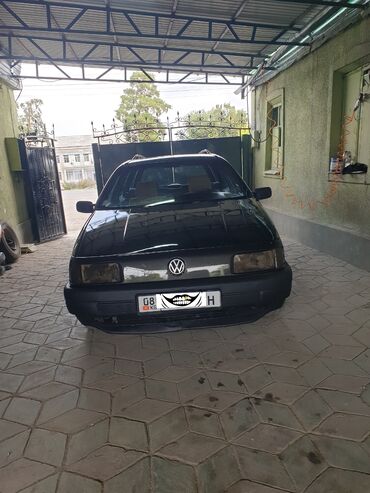 Volkswagen: Volkswagen Passat: 1989 г., 1.8 л, Механика, Бензин, Универсал