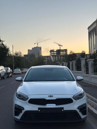 через банк машина: Kia K3: 2020 г., 1.6 л, Автомат, Бензин, Седан