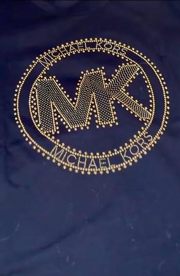 ucuz scooterlar: Michael Kors qadın T‑şörtü - Rəng: qara - Ön hissə: iri MK loqosu və — 3