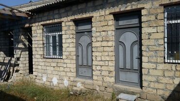Həyət evləri və villaların satışı: 3 otaqlı, 300 kv. m, Orta təmir