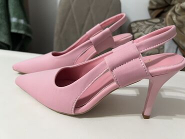 чёрные туфли: Туфли 37, цвет - Розовый