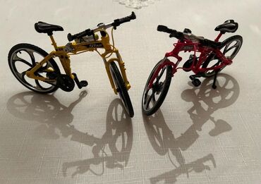 Velosiped aksesuarları: Velosiped aksesuarı satılır.Təzədir.Çeşidlər var.Real alıcılar əlaqə — 2
