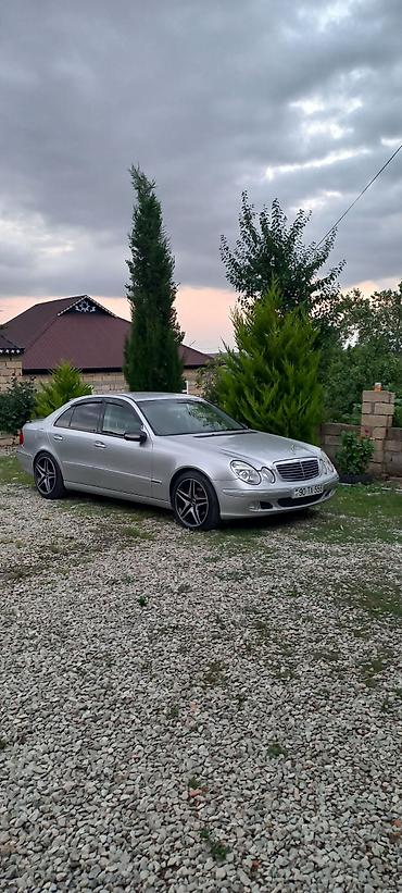 w211 amg: Mercedes-Benz E 240: 2.6 l | 2002 il Sedan — 2