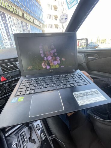 sadə telefonlar: İşlənmiş Acer Extensa, 17 ", Intel Core i3, 512 GB, Ödənişli çatdırılma