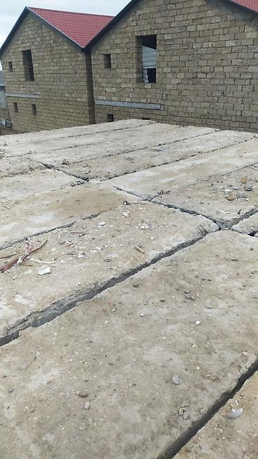 divar panel: Beton paneller usten cixma saz veziyetde.her olcude var.catdirilma ve — 6