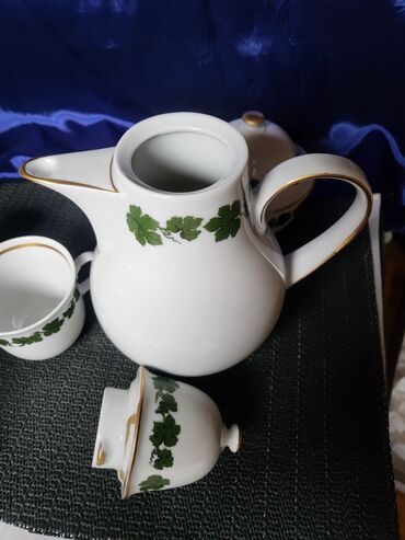 Ostali antikviteti: Servis za kafu 1977g+ Graf von Henneberg Nemacka. Servis je perfektan na lalafo.rs — 7 Ostali antikviteti: Servis za kafu 1977g+ Graf von Henneberg Nemacka. Servis je perfektan — 7