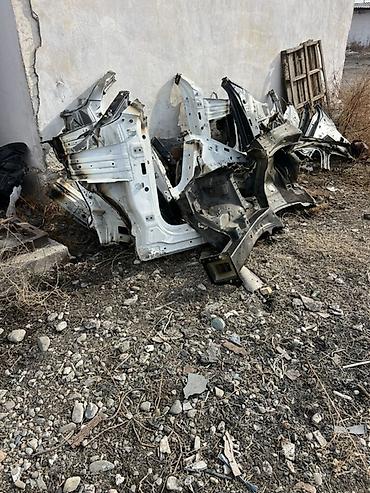 Силовые элементы кузова: Лонжерон Kia — 2